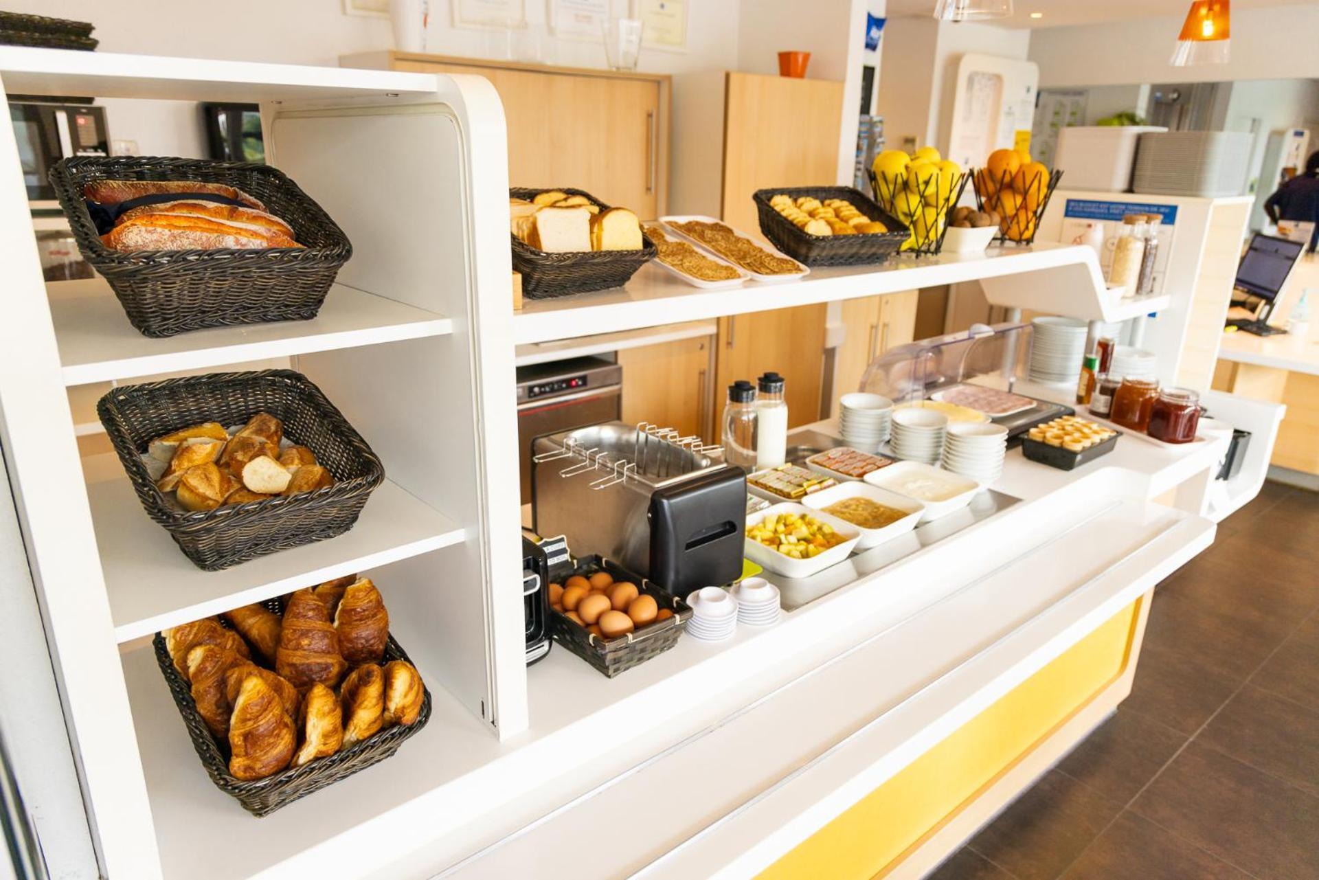 Ibis Budget Tours Nord Exteriör bild