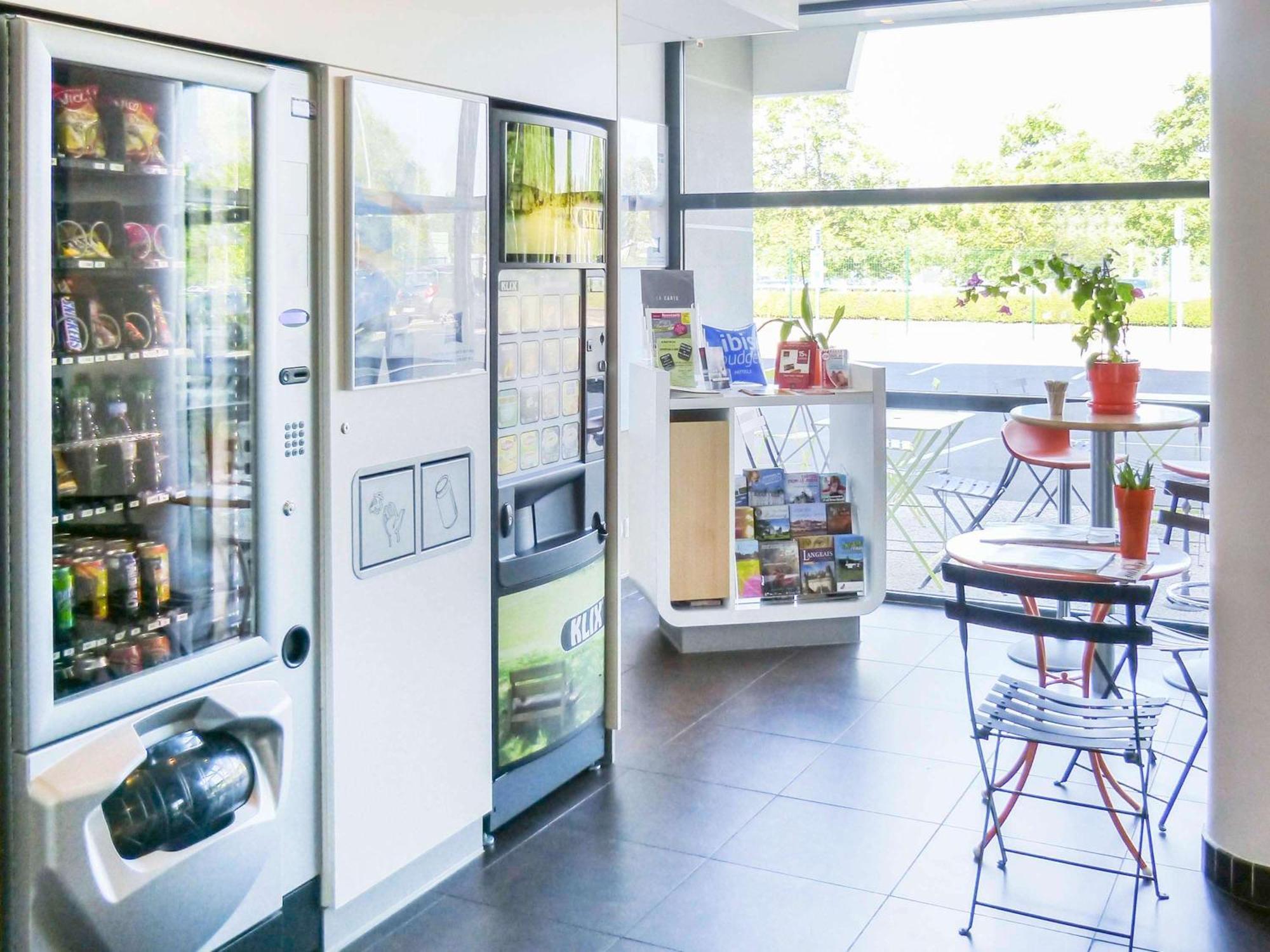 Ibis Budget Tours Nord Exteriör bild